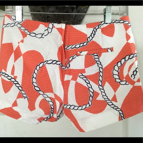 Lilly Pulitzer Pants - FIRM ! Price $10 !!! LILLY PULITZER LADIES  SHORTS